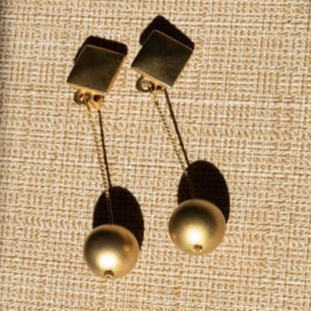 VIN Matted Gold Colored Dangle Ball w Square Clip Earrings